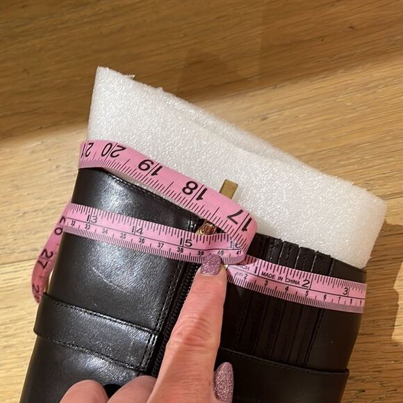 Karl
Lagerfeld 9 Brown Shiloh boots new in the box - Picture 8 of 8